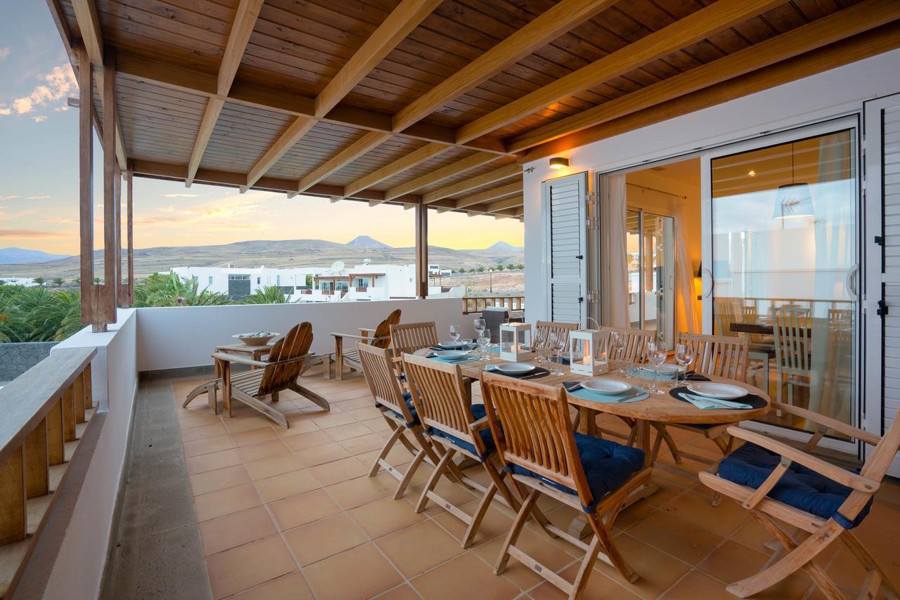 Villa Dedalos - A Luxury Large Villa With A Heated Pool In Puerto Calero Luaran gambar